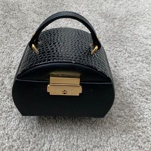 Traveling Jewelry case